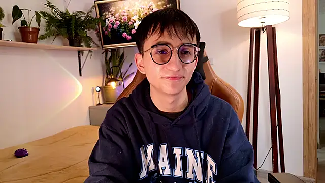 Snapshot of Sr_evann chatting on March 2026 05:50:01 PM Sr evann online show from March 2026 05:50:01 PM