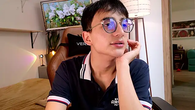 Snapshot of Sr_evann chatting on March 2026 04:12:02 PM Sr evann online show from March 2026 04:12:02 PM