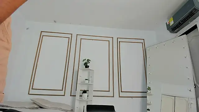 Snapshot of emily_gaviria1 chatting on March 2026 12:22:01 PM emily gaviria1 online show from March 2026 12:22:01 PM