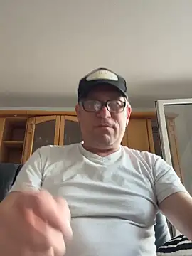 Marco1975Le online show from March 2026 03:41:02 PM