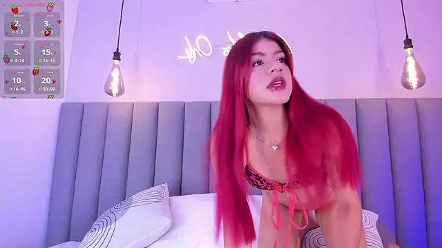 Snapshot of anthonellalux chatting on April 2026 04:29:01 PM anthonellalux online show from April 2026 04:29:01 PM