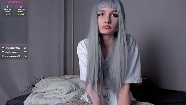 Snapshot of kira_montelle chatting on March 2026 02:27:02 AM kira montelle online show from March 2026 02:27:02 AM