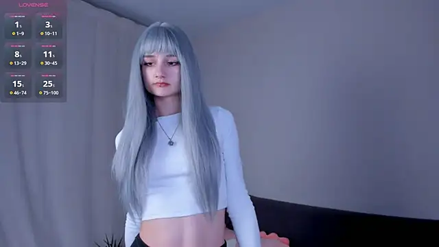 Snapshot of kira_montelle chatting on March 2026 08:21:02 PM kira montelle online show from March 2026 08:21:02 PM