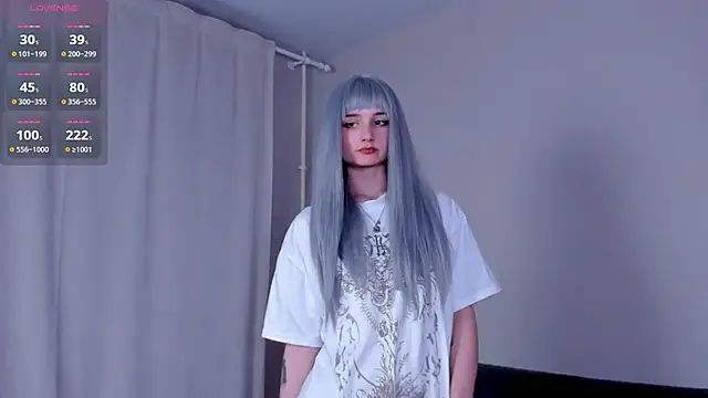 Snapshot of kira_montelle chatting on April 2026 07:11:02 PM kira montelle online show from April 2026 07:11:02 PM