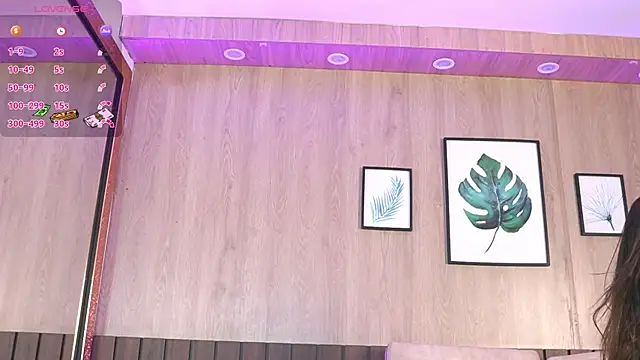 Snapshot of SilviaStoneX chatting on March 2026 11:32:02 AM SilviaStoneX online show from March 2026 11:32:02 AM