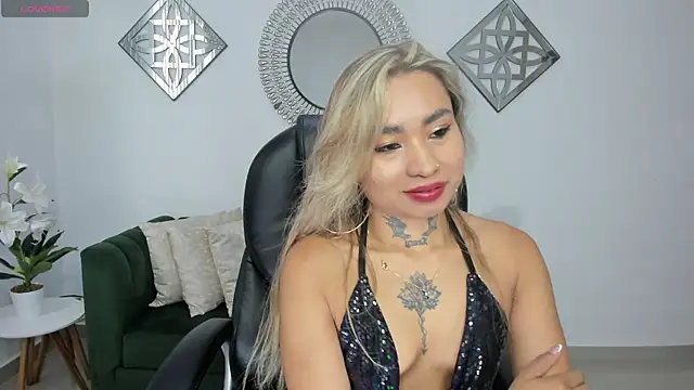 mystic nova  online show from May 2026 11:40:01 AM