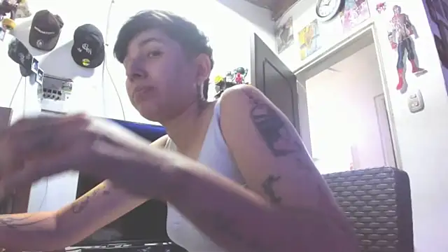 Snapshot of MIKEFONSE- chatting on March 2026 09:33:01 PM MIKEFONSE- online show from March 2026 09:33:01 PM
