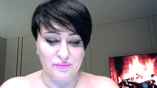 Snapshot of Kleotempt chatting on March 2026 05:43:01 PM Kleotempt online show from March 2026 05:43:01 PM