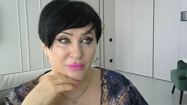 Snapshot of Kleotempt chatting on April 2026 12:20:01 PM Kleotempt online show from April 2026 12:20:01 PM