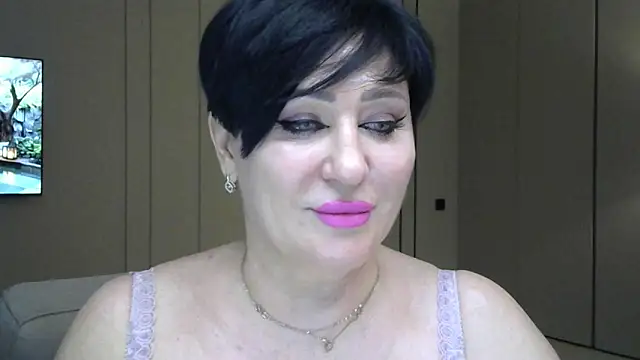 Snapshot of Kleotempt chatting on May 2026 08:15:01 PM Kleotempt online show from May 2026 08:15:01 PM