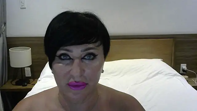 Snapshot of Kleotempt chatting on July 2026 03:45:02 PM Kleotempt online show from July 2026 03:45:02 PM