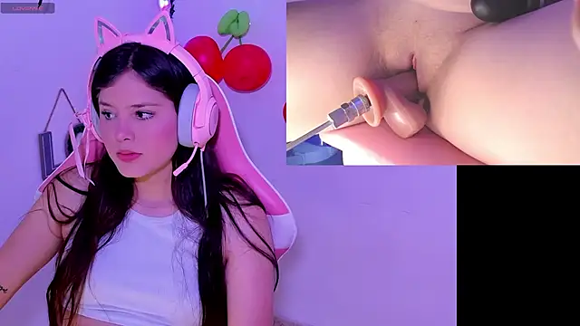 Snapshot of trianna_sweet chatting on April 2026 03:13:01 PM trianna sweet online show from April 2026 03:13:01 PM