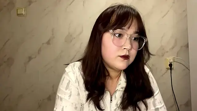 AnnieDai online show from February 2026 03:21:01 PM