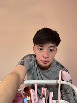 Snapshot of Tomnico_19 chatting on April 2026 05:54:01 PM Tomnico 19 online show from April 2026 05:54:01 PM