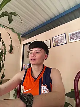 Snapshot of Tomnico_19 chatting on April 2026 06:56:01 PM Tomnico 19 online show from April 2026 06:56:01 PM