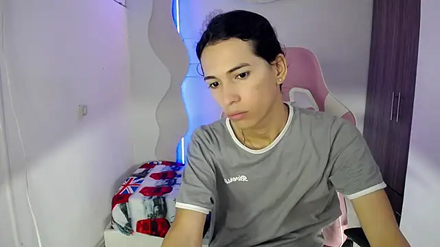 Larry craft online show from April 2026 08:46:01 PM