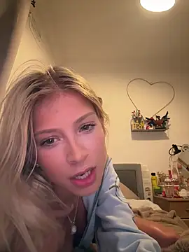 Snapshot of maisco19 chatting on February 2026 11:14:01 PM maisco19 online show from February 2026 11:14:01 PM