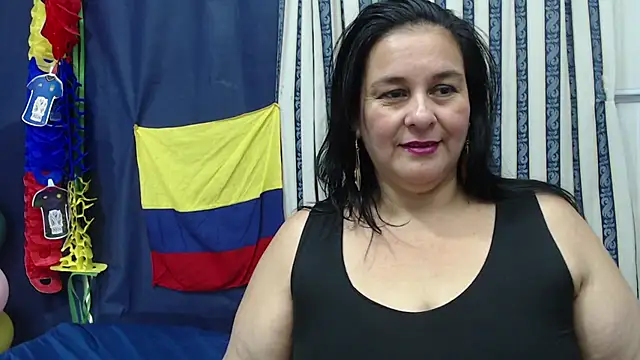 Sharlot curvy online show from June 2026 11:40:01 PM