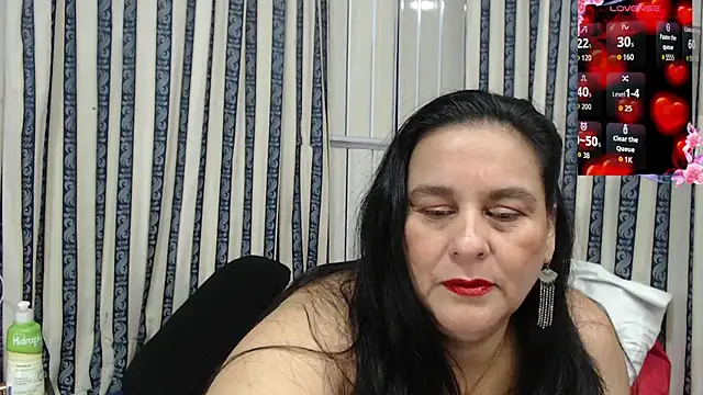 Sharlot curvy online show from August 2026 05:45:01 PM