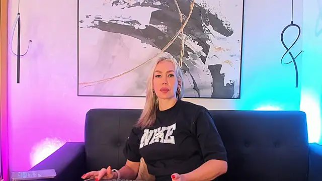 SophiMarin online show from March 2026 12:33:01 PM