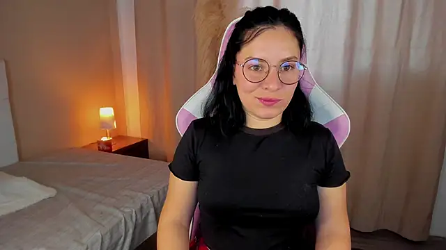 Snapshot of Dollhell chatting on March 2026 11:06:01 AM Dollhell online show from March 2026 11:06:01 AM