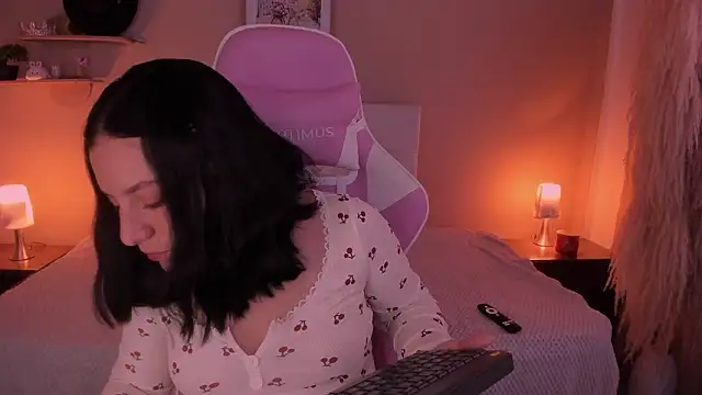 Snapshot of Dollhell chatting on March 2026 11:27:01 AM Dollhell online show from March 2026 11:27:01 AM