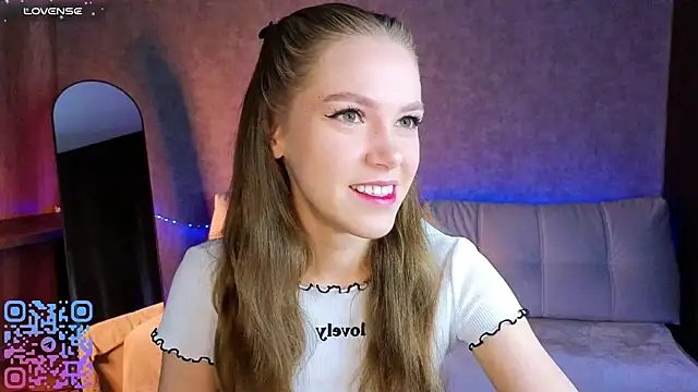 Snapshot of melee_eva chatting on April 2026 07:42:01 AM melee eva online show from April 2026 07:42:01 AM