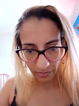 Snapshot of Loolita194 chatting on February 2026 07:01:02 PM Loolita194 online show from February 2026 07:01:02 PM