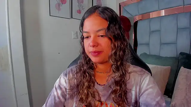 Snapshot of dulce_lyraa1 chatting on May 2026 08:47:02 PM dulce lyraa1 online show from May 2026 08:47:02 PM