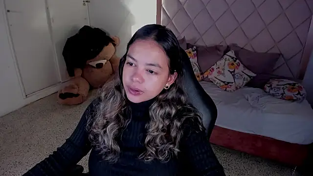 Snapshot of dulce_lyraa1 chatting on May 2026 04:19:01 AM dulce lyraa1 online show from May 2026 04:19:01 AM