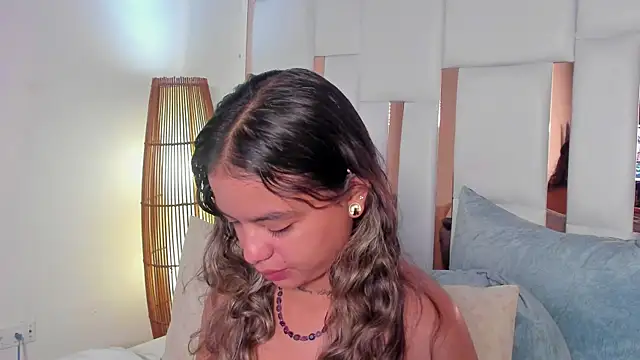 Snapshot of dulce_lyraa1 chatting on May 2026 10:59:01 PM dulce lyraa1 online show from May 2026 10:59:01 PM