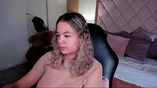 Snapshot of dulce_lyraa1 chatting on July 2026 06:16:02 AM dulce lyraa1 online show from July 2026 06:16:02 AM