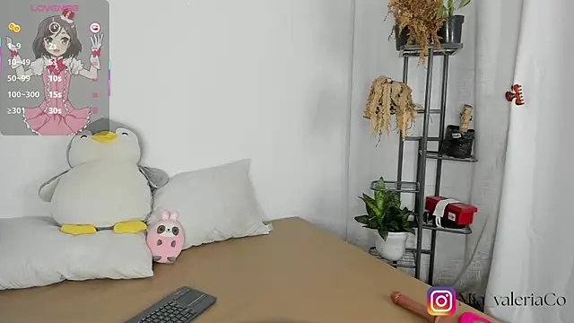 Mia-Valeria- online show from June 2026 06:44:01 AM