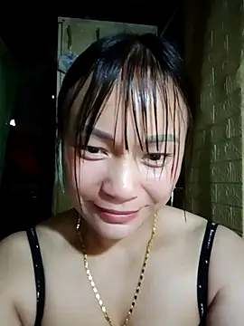 Snapshot of mami-rubi chatting on March 2026 04:06:01 AM mami-rubi online show from March 2026 04:06:01 AM