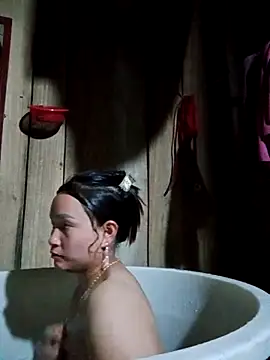 Snapshot of mami-rubi chatting on March 2026 12:00:01 PM mami-rubi online show from March 2026 12:00:01 PM