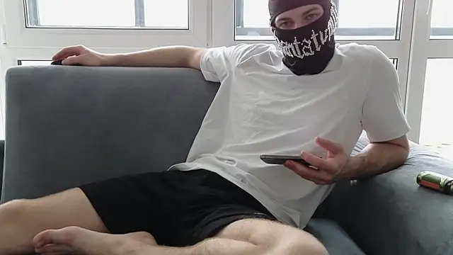 Snapshot of chantatummm chatting on April 2026 10:46:01 AM chantatummm online show from April 2026 10:46:01 AM