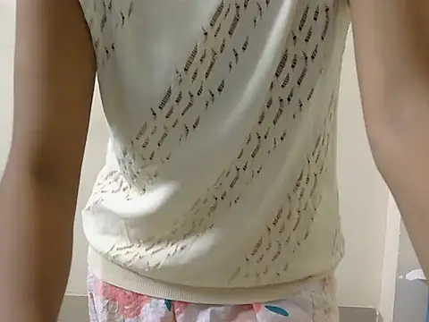 cute yashi online show from June 2026 04:27:01 PM