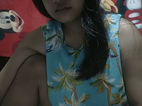 Snapshot of Flowerbebe chatting on February 2026 07:04:02 PM Flowerbebe online show from February 2026 07:04:02 PM