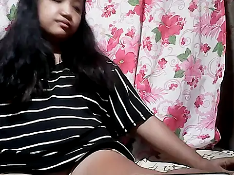 Snapshot of Flowerbebe chatting on March 2026 07:21:02 PM Flowerbebe online show from March 2026 07:21:02 PM