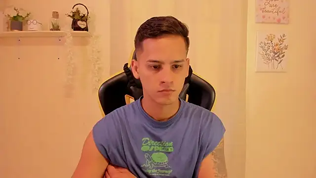 sexy andres01 online show from February 2026 01:53:02 PM