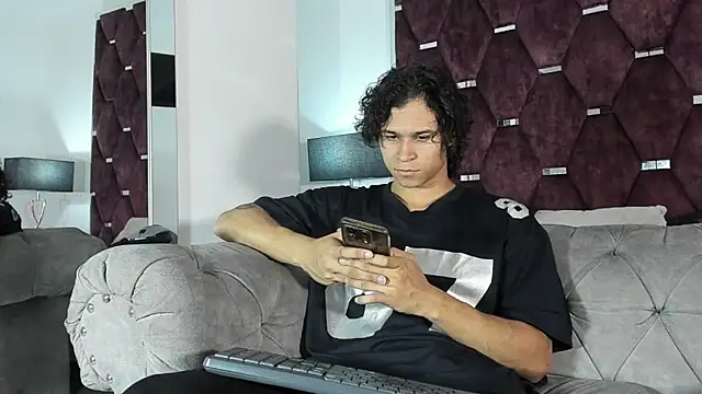 TonyBenedetti online show from April 2026 08:09:02 PM