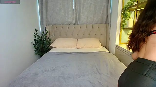 Sherry Longers online show from February 2026 12:26:01 PM