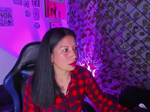 Snapshot of Megan_Collinss1 chatting on March 2026 04:03:01 PM Megan Collinss1 online show from March 2026 04:03:01 PM