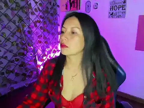 Snapshot of Megan_Collinss1 chatting on March 2026 01:21:01 AM Megan Collinss1 online show from March 2026 01:21:01 AM