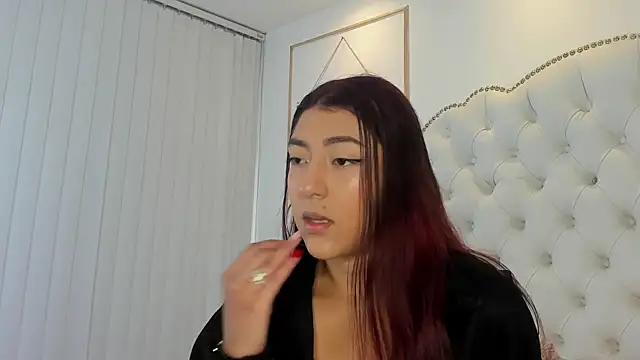 Sara funy online show from May 2026 11:26:02 AM