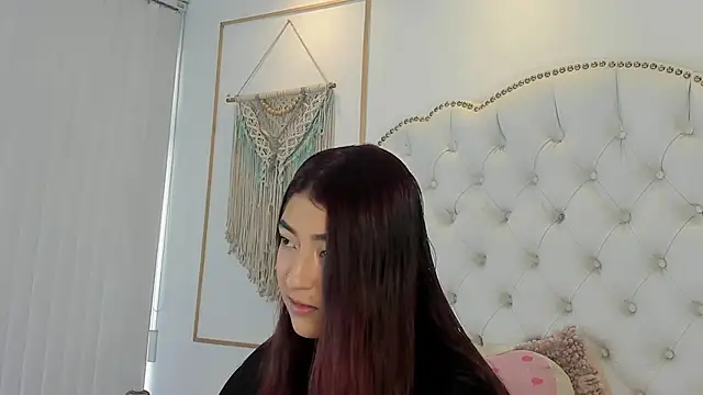Sara funy online show from May 2026 11:37:01 AM