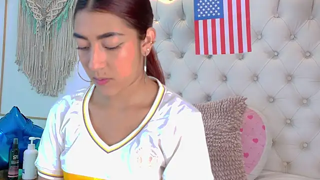 Snapshot of Sara_funy chatting on June 2026 11:34:01 AM Sara funy online show from June 2026 11:34:01 AM