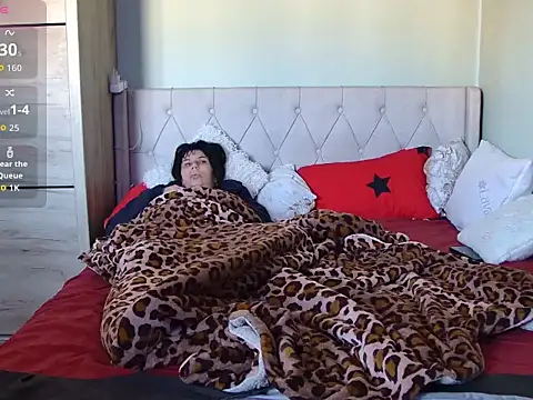 tess1980 online show from February 2026 07:08:01 AM