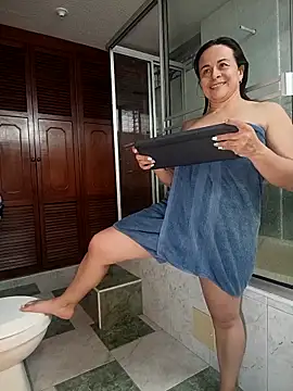 iliy perverted online show from May 2026 04:04:02 PM