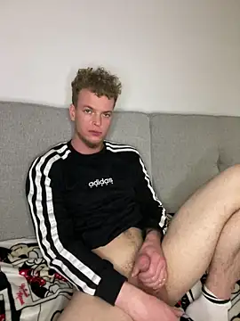 Dencchikk22 online show from May 2026 12:29:02 AM